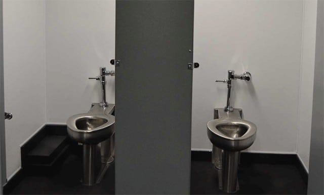 Tankless-public-toilet